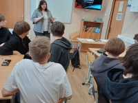 10 февраля в рамках деловой и профориентационной программы регионального этапа чемпионата «Профессионалы» - 2026 на отделении судоремонта и электроэксплуатации была проведена викторина для студентов 1 курса специальности «Судостроение».