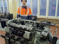 В рамках фестиваля «Город мастеров 2025/2026» в Апатитском политехническом колледже прошёл отбор по компетенции «Обслуживание тяжелой техники».