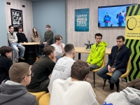 Прошла встреча наших амбассадоров и первокурсников с Ярославом Перевозчиковым, студентом 4 курса специальности «Аддитивные технологии», призёром Всероссийского чемпионата «Профессионалы» в компетенции «Изготовление прототипов (Аддитивное производство)»