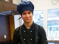 Студент группы 304.1 Роман Карапетян активно готовится к участию в региональном этапе чемпионата профессионального мастерства «Профессионалы» в компетенции «Кондитерское дело».