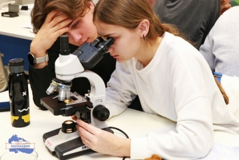 В центре «Лапландия» на базе технопарка «Кванториум» завершилась первая очная сессия программы «Профессионалы» по компетенции «Лабораторный медицинский анализ».